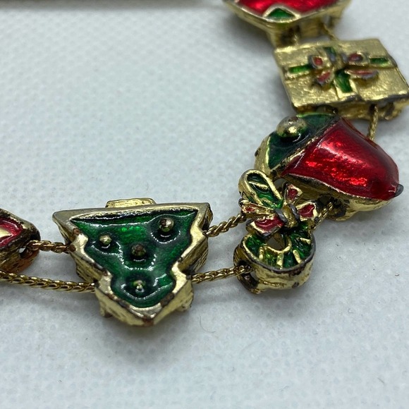 Vintage Christmas Character and Elements Charm Bracelet New with Tags!* - Picture 5 of 14